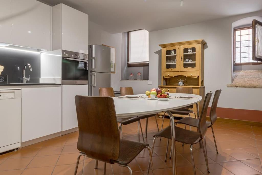 Residenza Angels @Piazzadelleerbe Apartment Verona Bagian luar foto