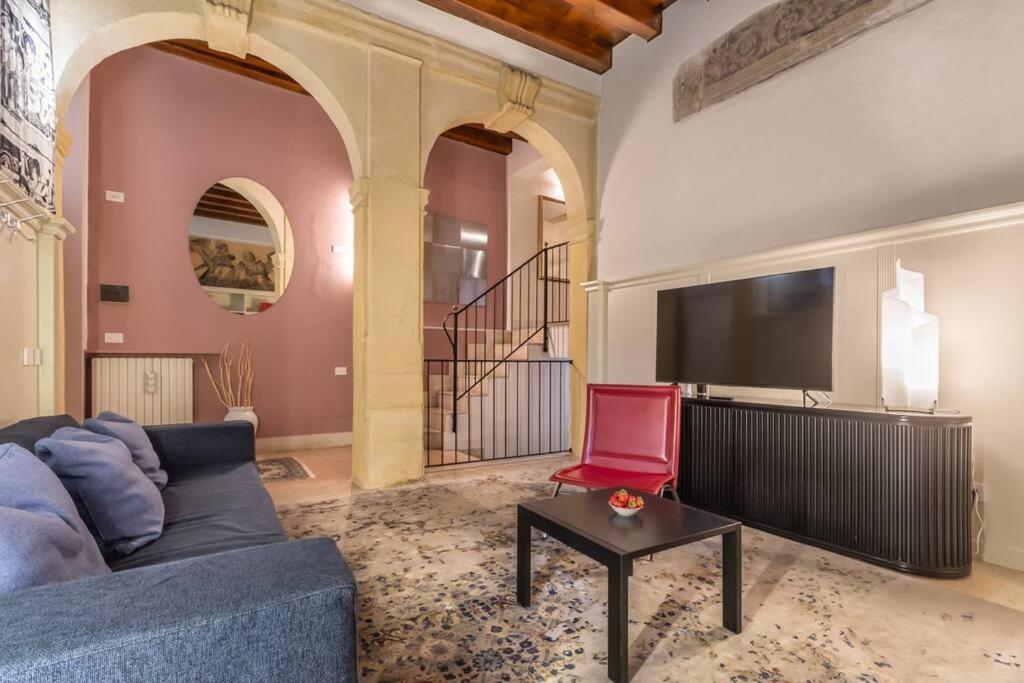 Residenza Angels @Piazzadelleerbe Apartment Verona Bagian luar foto