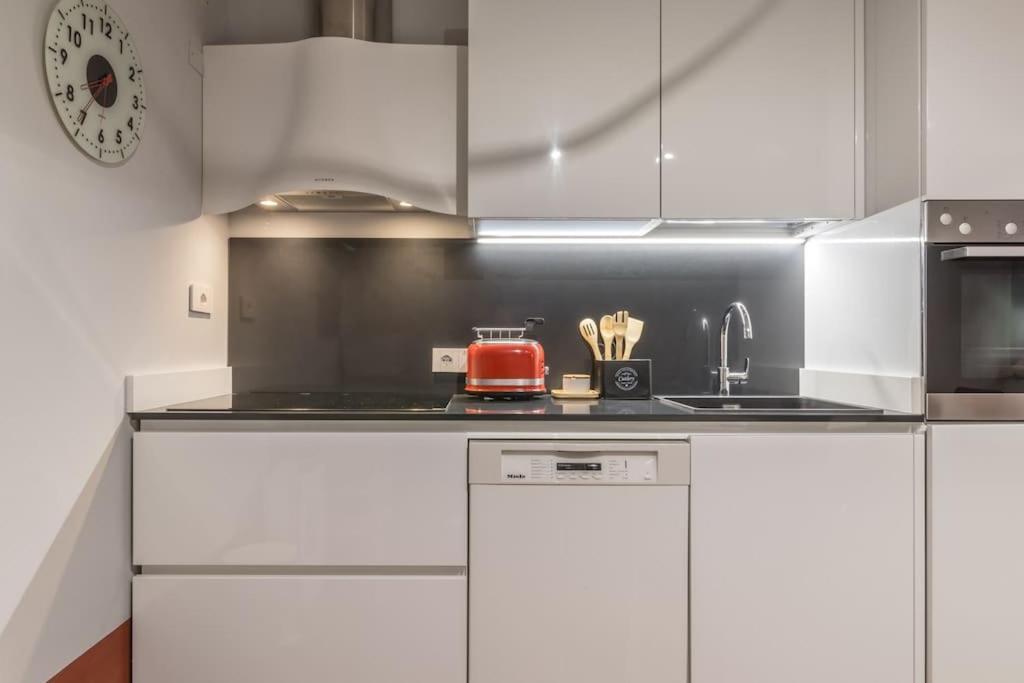 Residenza Angels @Piazzadelleerbe Apartment Verona Bagian luar foto